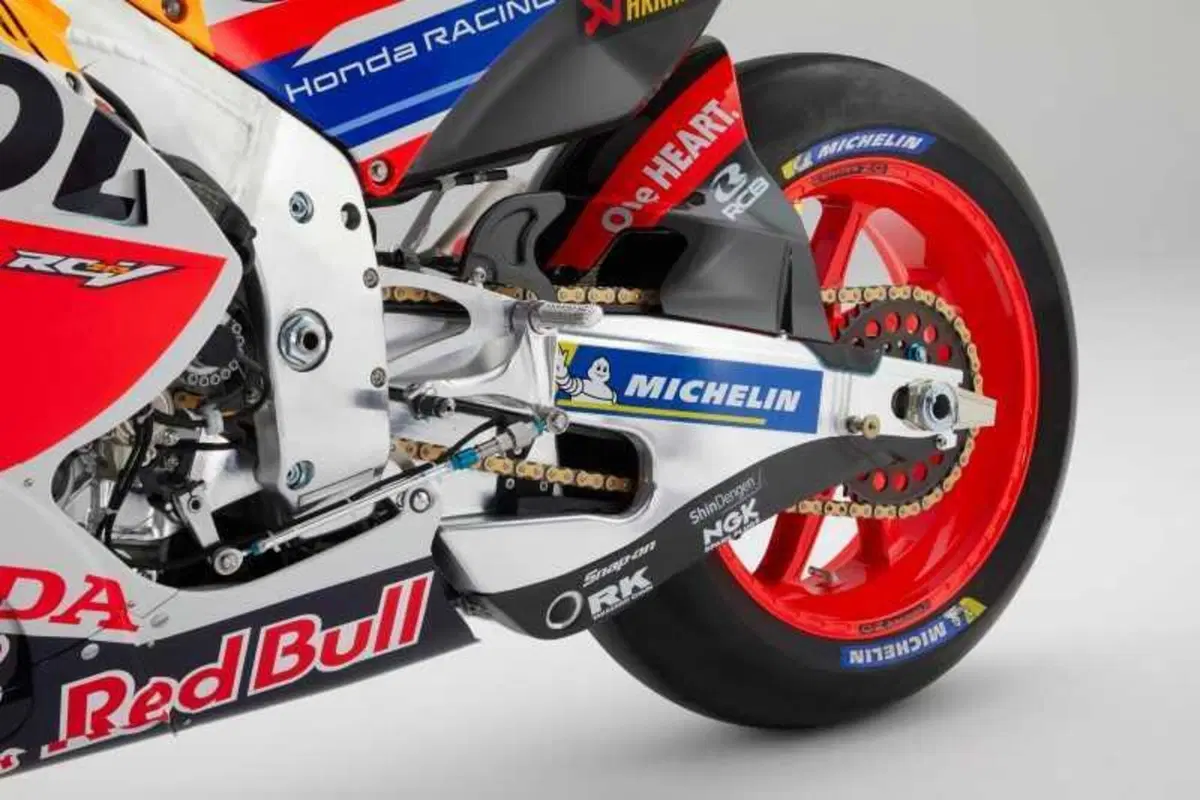 MotoGP 2023. Ecco le nuove Honda RC213V di Marc Marquez e Joan Mir! [VIDEO & GALLERY] (14)
