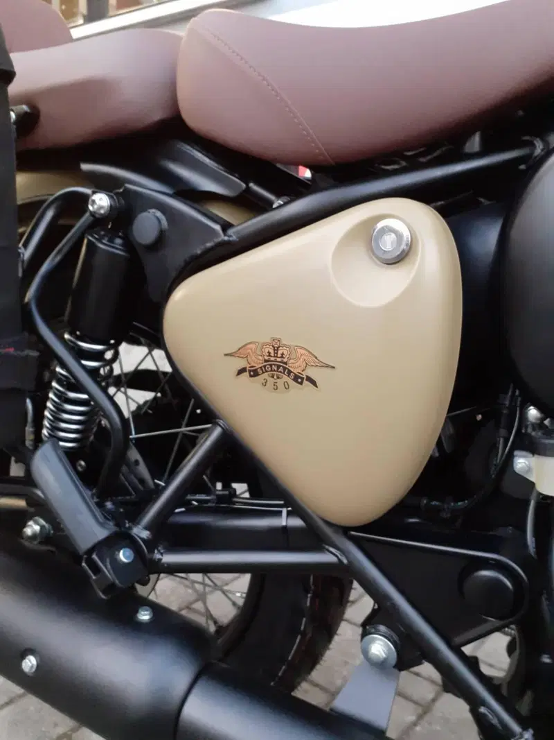 Royal Enfield Classic 350 (2021 - 26) (2)
