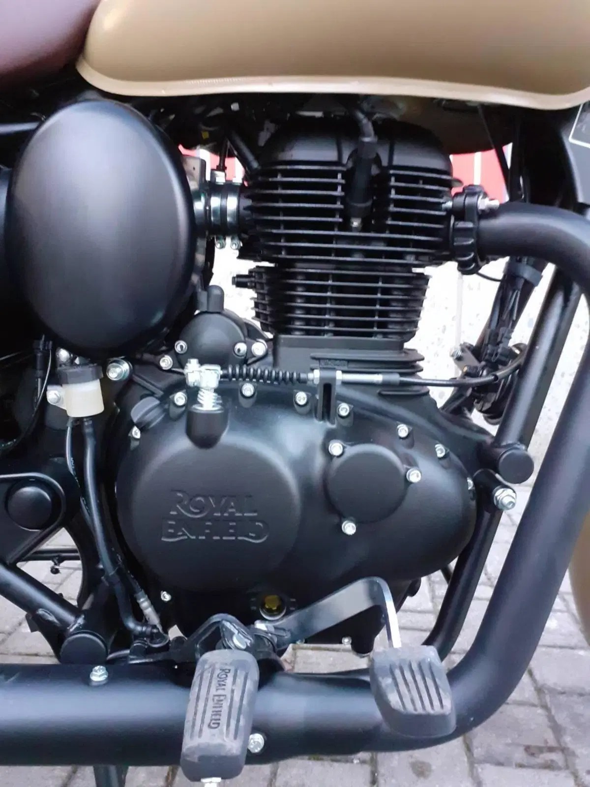 Royal Enfield Classic 350 (2021 - 26) (3)