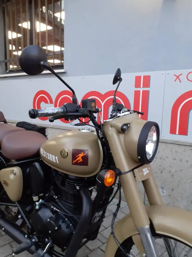Royal Enfield Classic 350 (2021 - 26) (5)
