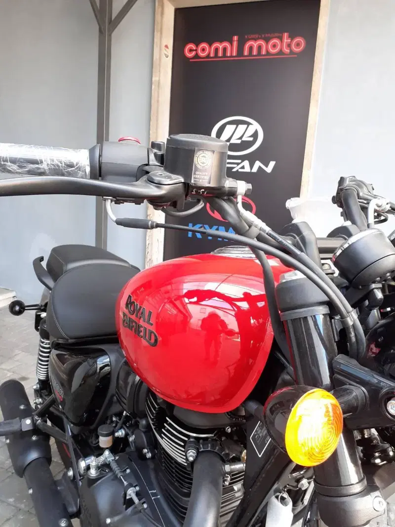 Royal Enfield Meteor 350 (2021 - 26) (2)