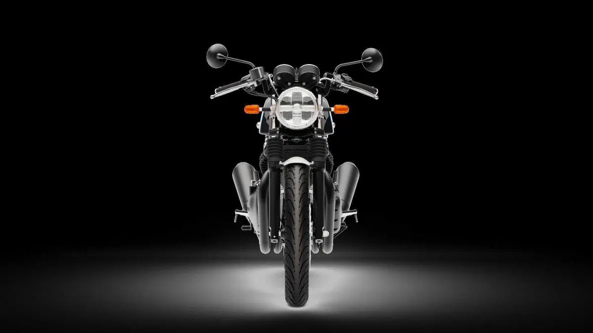 Blackout! Le nuove Royal Enfield Interceptor e Continental GT (21)