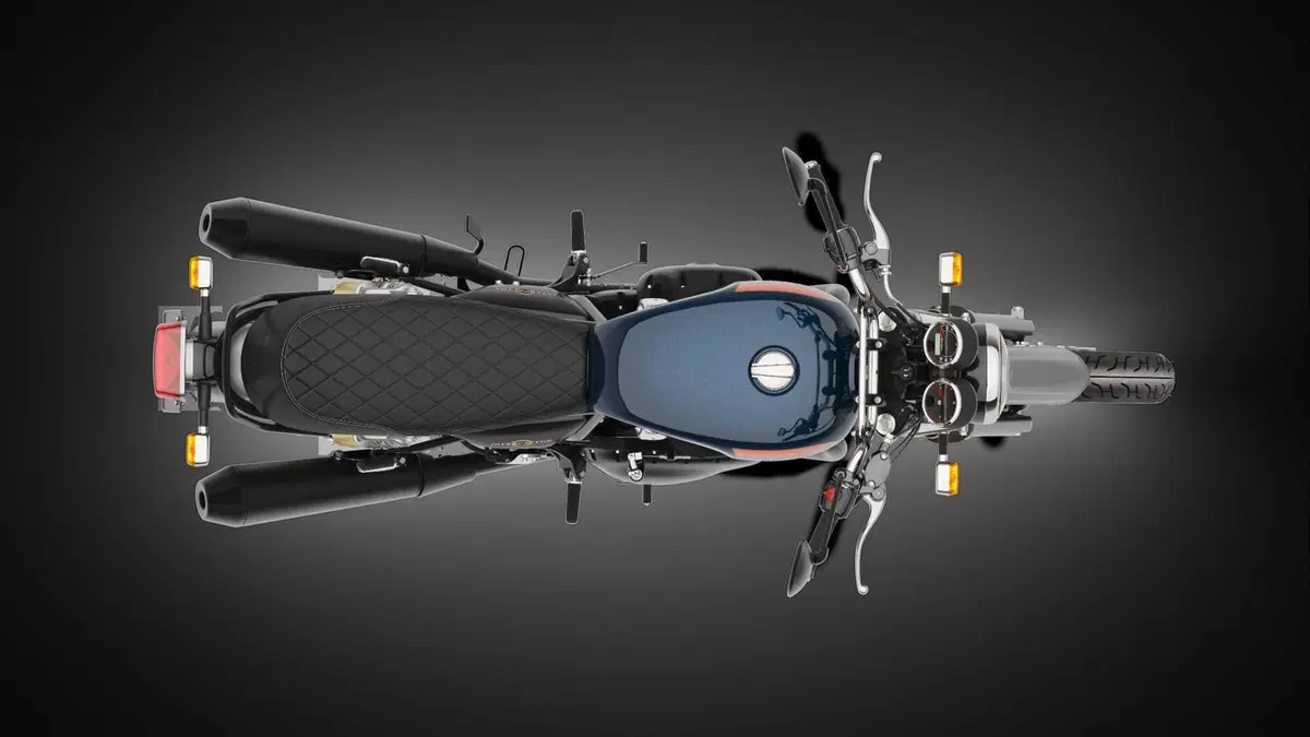 Blackout! Le nuove Royal Enfield Interceptor e Continental GT (9)