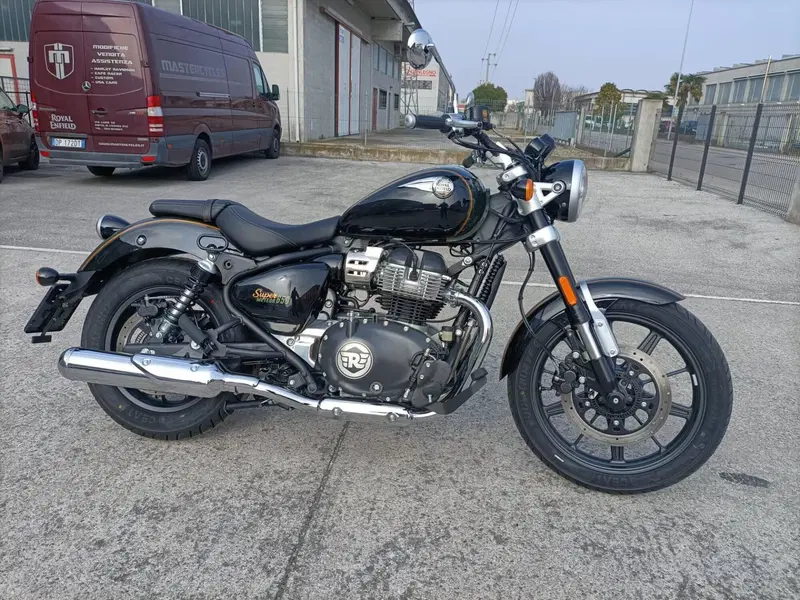 Royal Enfield Super Meteor 650 (2023 - 26)