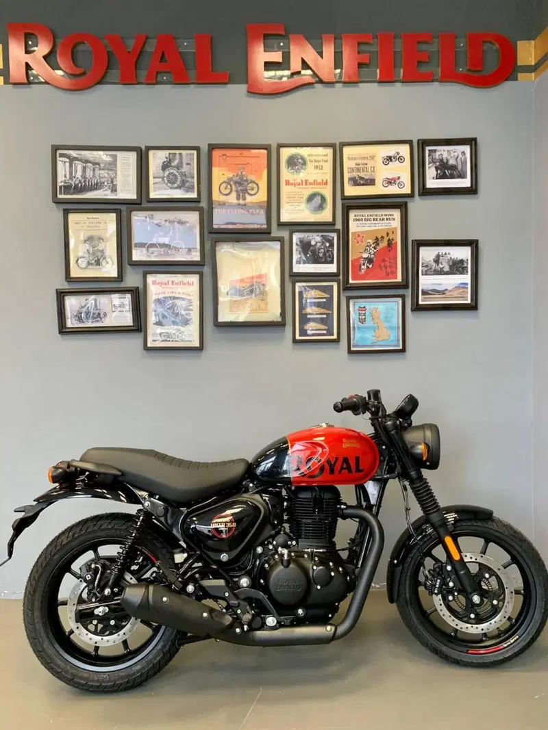 Royal Enfield HNTR 350 (2022 - 26) (2)