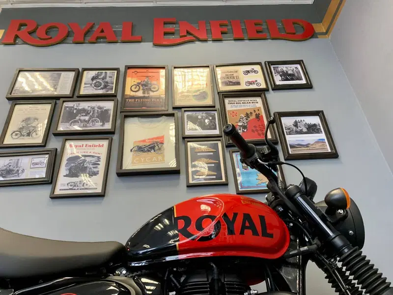 Royal Enfield HNTR 350 (2022 - 26) (4)