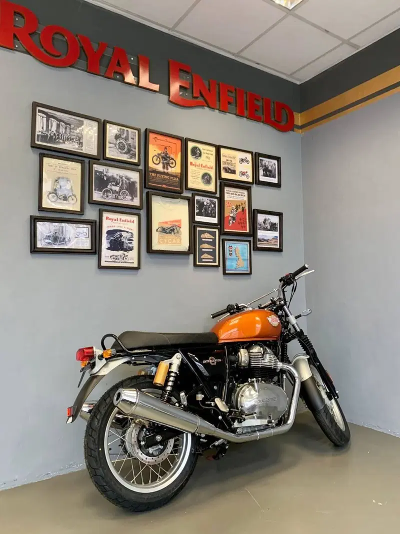 Royal Enfield Interceptor 650 (2021 - 26) (3)