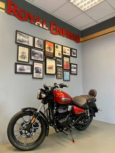 Royal Enfield Meteor 350 (2021 - 26) nuova