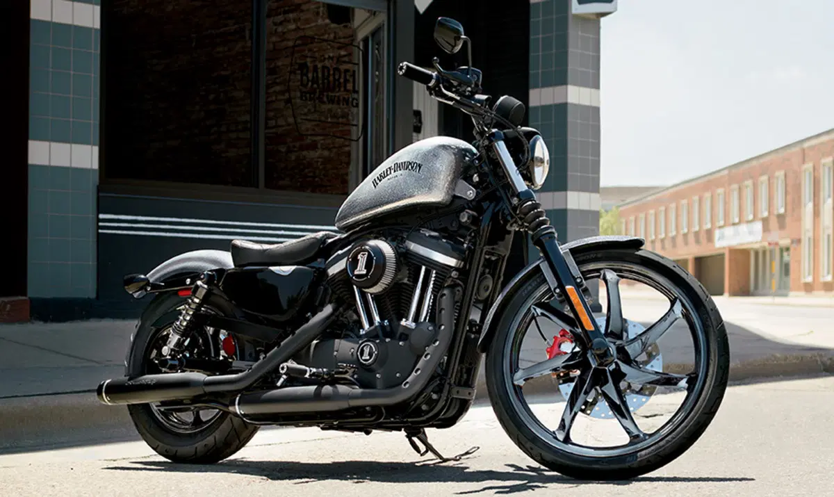 Harley-Davidson Sportster 883 Iron (2012 - 14) - XL 883N (2)
