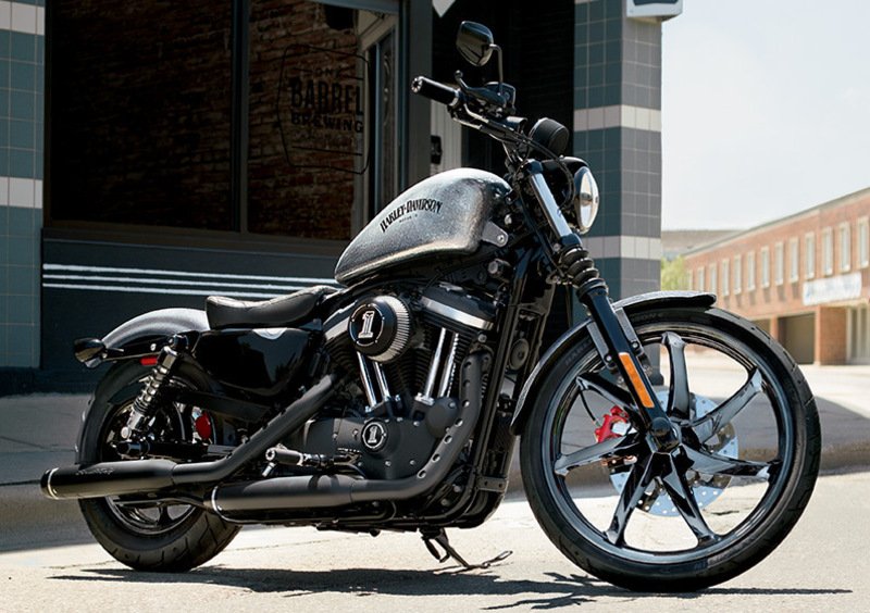Harley-Davidson Sportster 883 Iron (2012 - 14) - XL 883N (2)