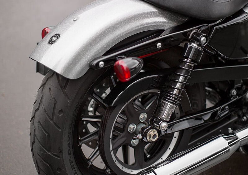 Harley-Davidson Sportster 883 Iron (2014 - 16) - XL 883N (8)