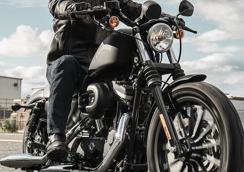 Harley-Davidson Sportster 883 Iron (2014 - 16) - XL 883N (10)