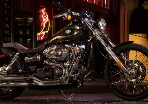Harley-Davidson 1690 Wide Glide (2010 - 17) - FXDWG