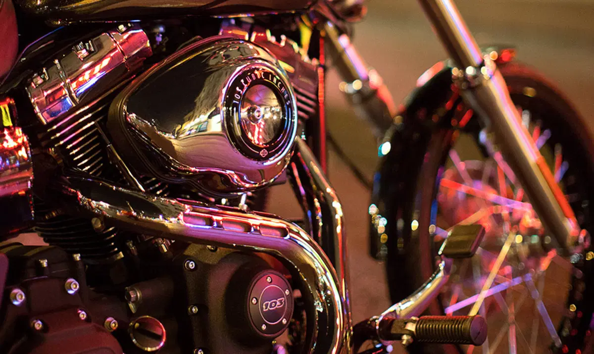 Harley-Davidson Dyna 1690 Wide Glide (2010 - 17) - FXDWG (9)