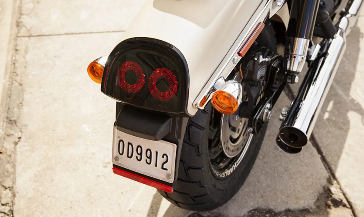 Harley-Davidson Dyna 1690 Fat Bob (2014 - 16) - FXDF (5)