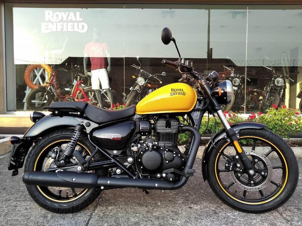 Royal Enfield Meteor 350 Fireball (2021 - 24) (2)