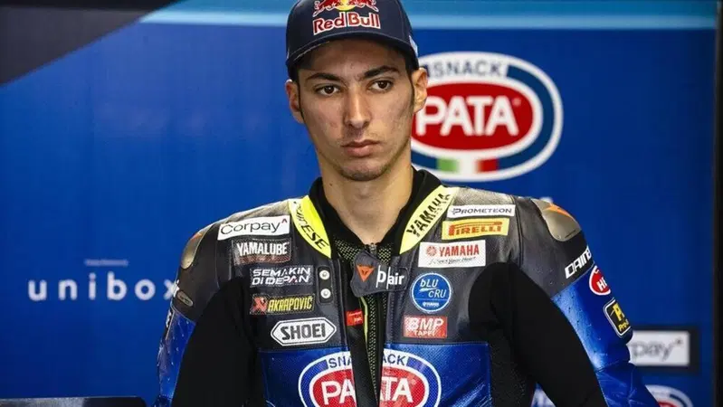SBK 2023. GP d'Australia. Toprak Razgatlioglu: "Ho avuto problemi con il casco"