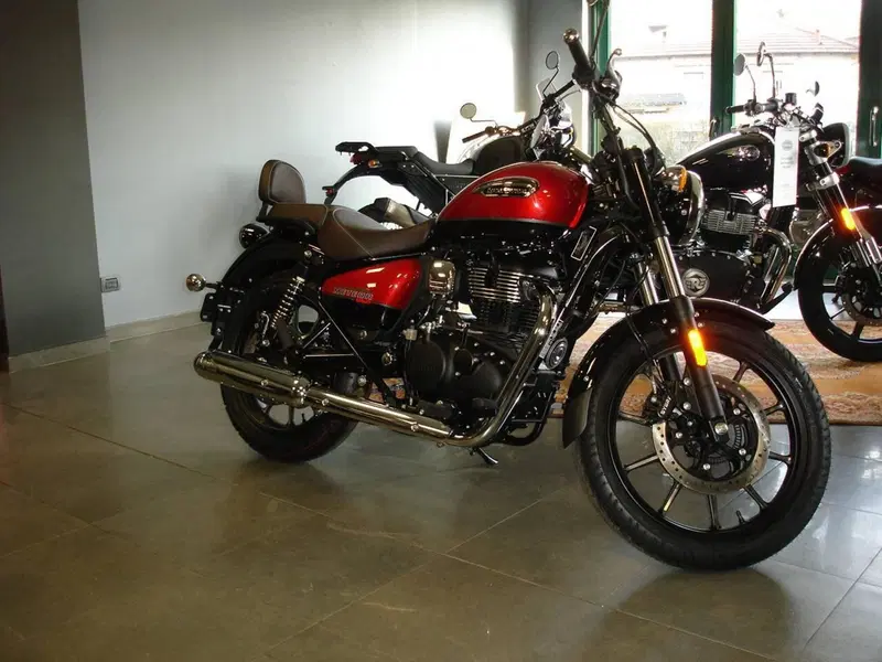 Royal Enfield Meteor 350 (2021 - 26) (5)