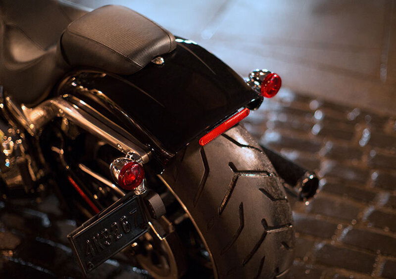 Harley-Davidson Softail 1690 Breakout (2013 - 17) - FXSB (11)