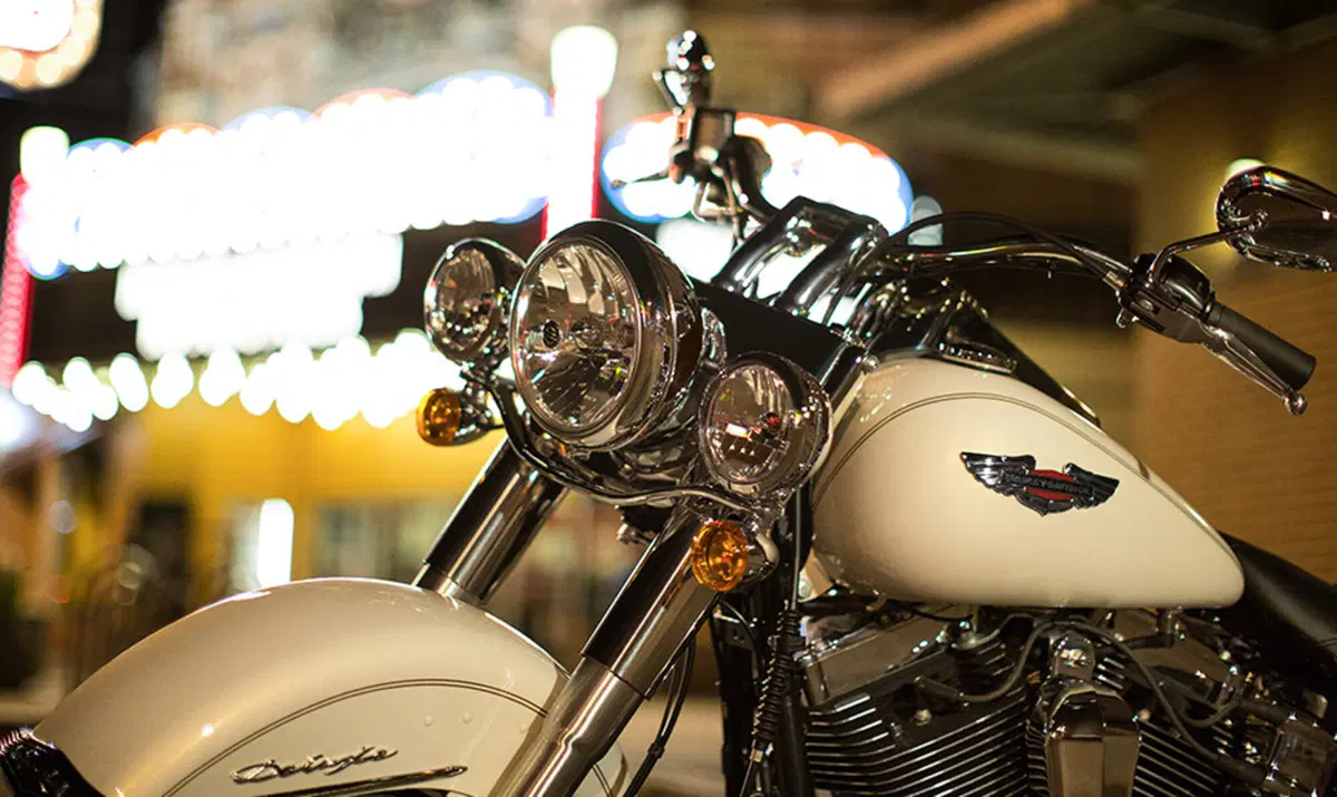Harley-Davidson Softail 1690 Deluxe ABS (2011 - 16) - FLSTN (4)