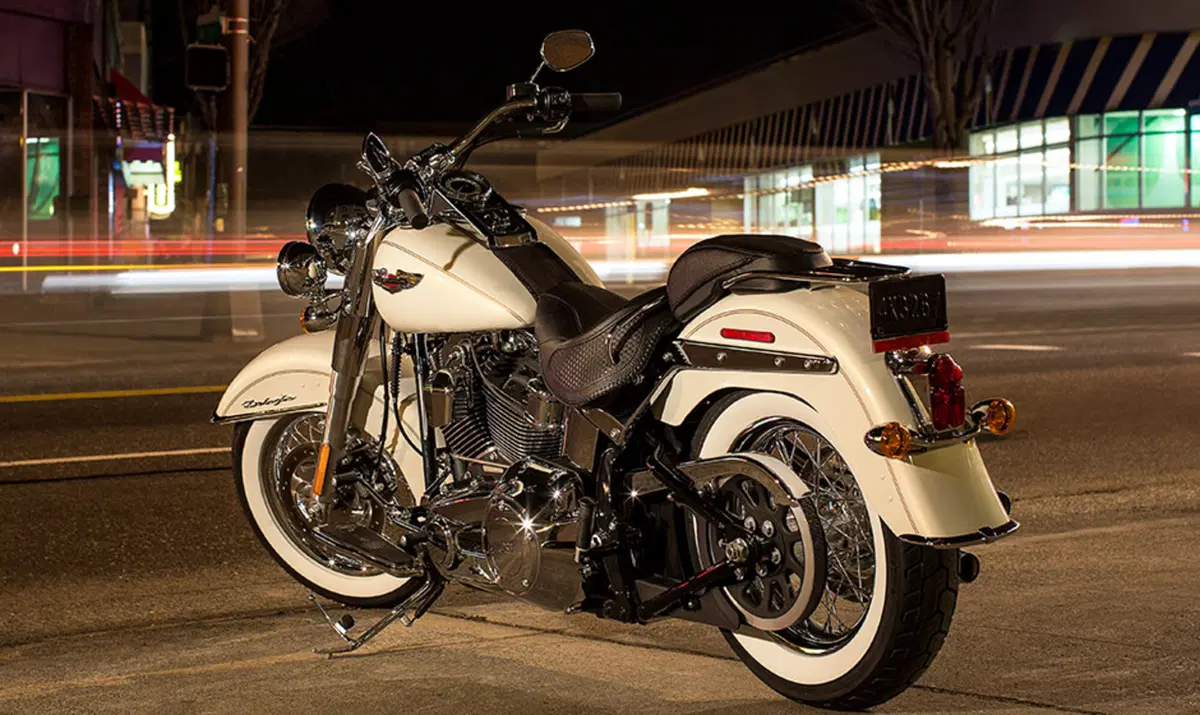 Harley-Davidson Softail 1690 Deluxe ABS (2011 - 16) - FLSTN (3)