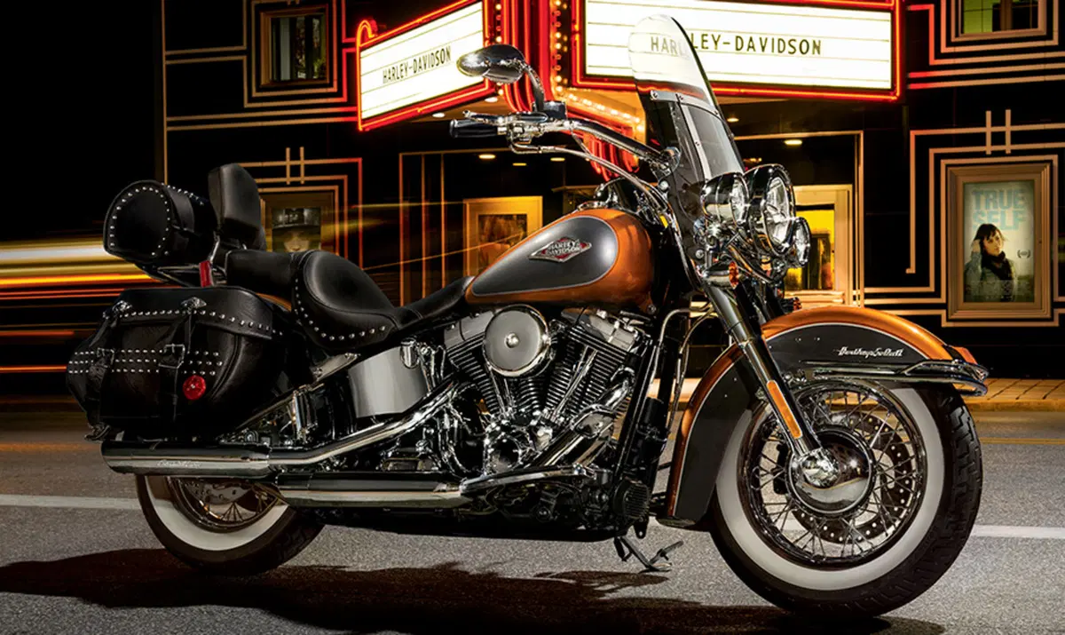 Harley-Davidson Softail 1690 Heritage Classic (2011 - 17) - FLSTC (2)