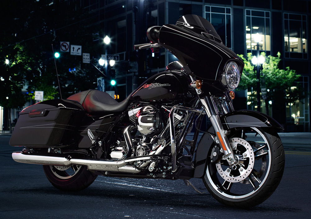 Harley-Davidson 1690 Street Glide Special (2014 - 16) - FLHX (2)