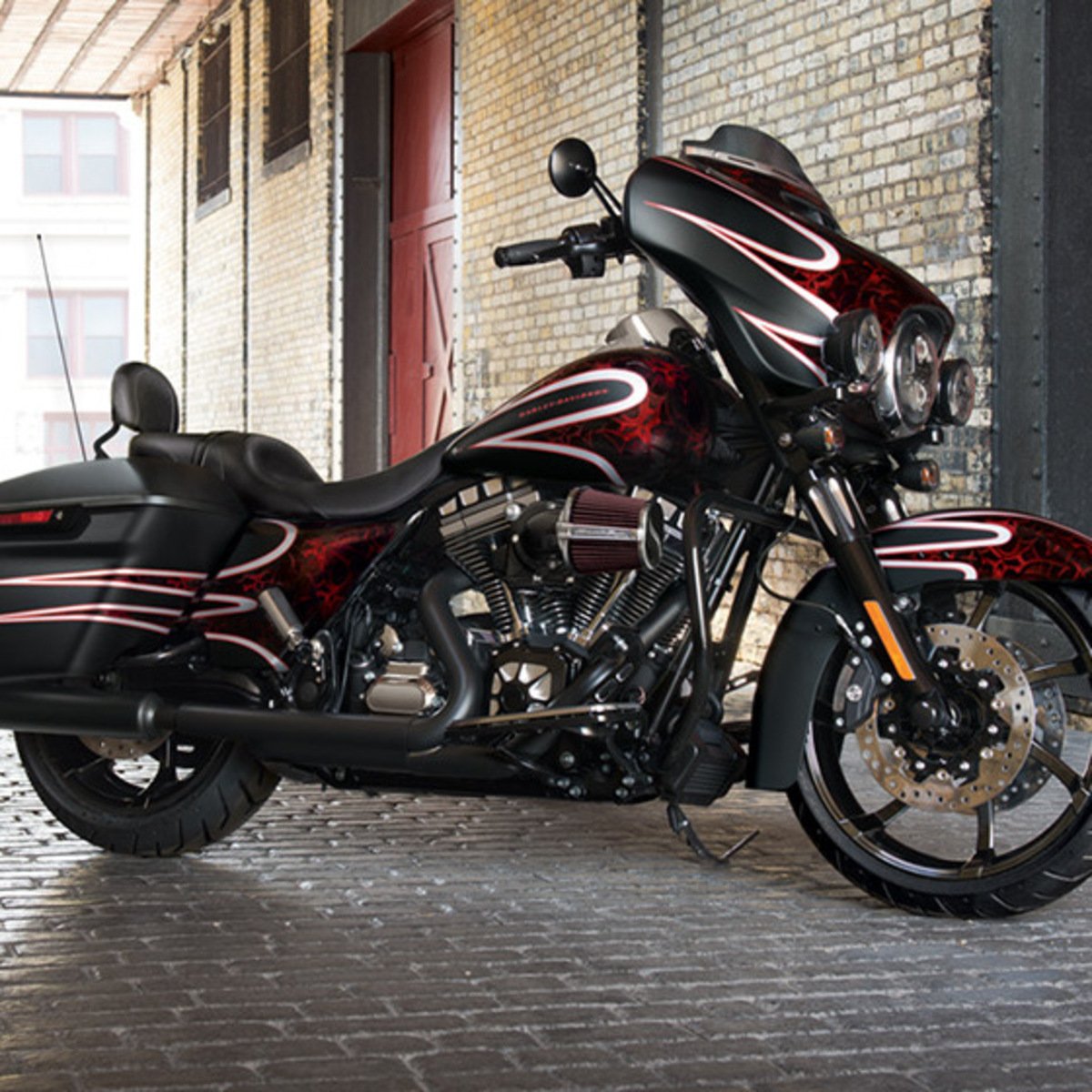 Harley-Davidson 1690 Street Glide Special (2014 - 16) - FLHX