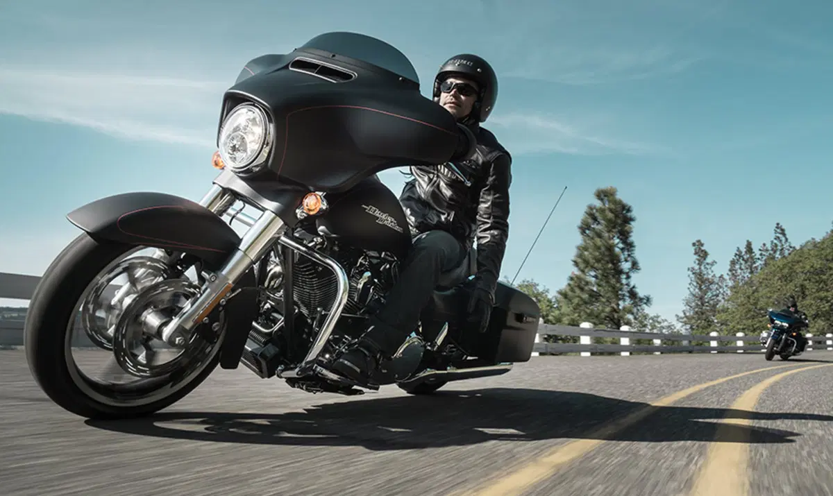Harley-Davidson Touring 1690 Street Glide Special (2014 - 16) - FLHX (7)
