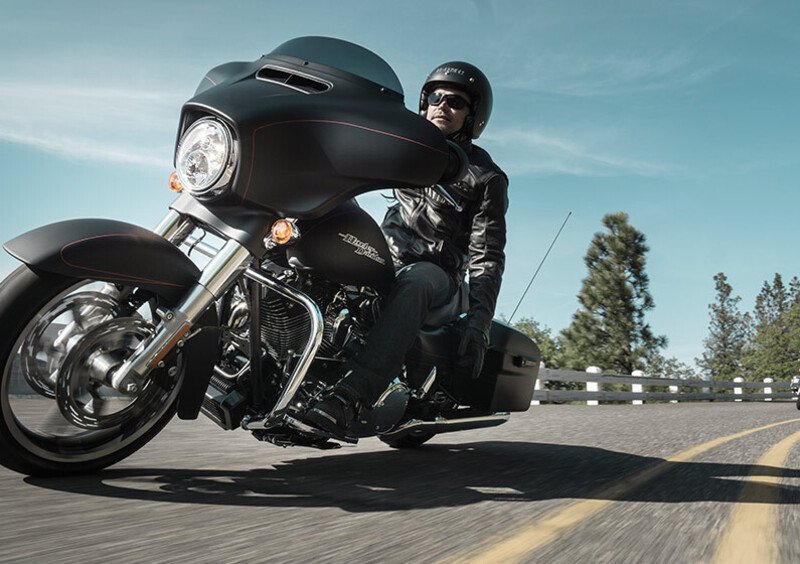 Harley-Davidson Touring 1690 Street Glide Special (2014 - 16) - FLHX (7)