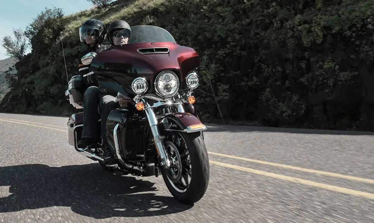Harley-Davidson Touring 1690 Electra Glide Ultra Classic (2014 - 16) - FLHTCU (12)