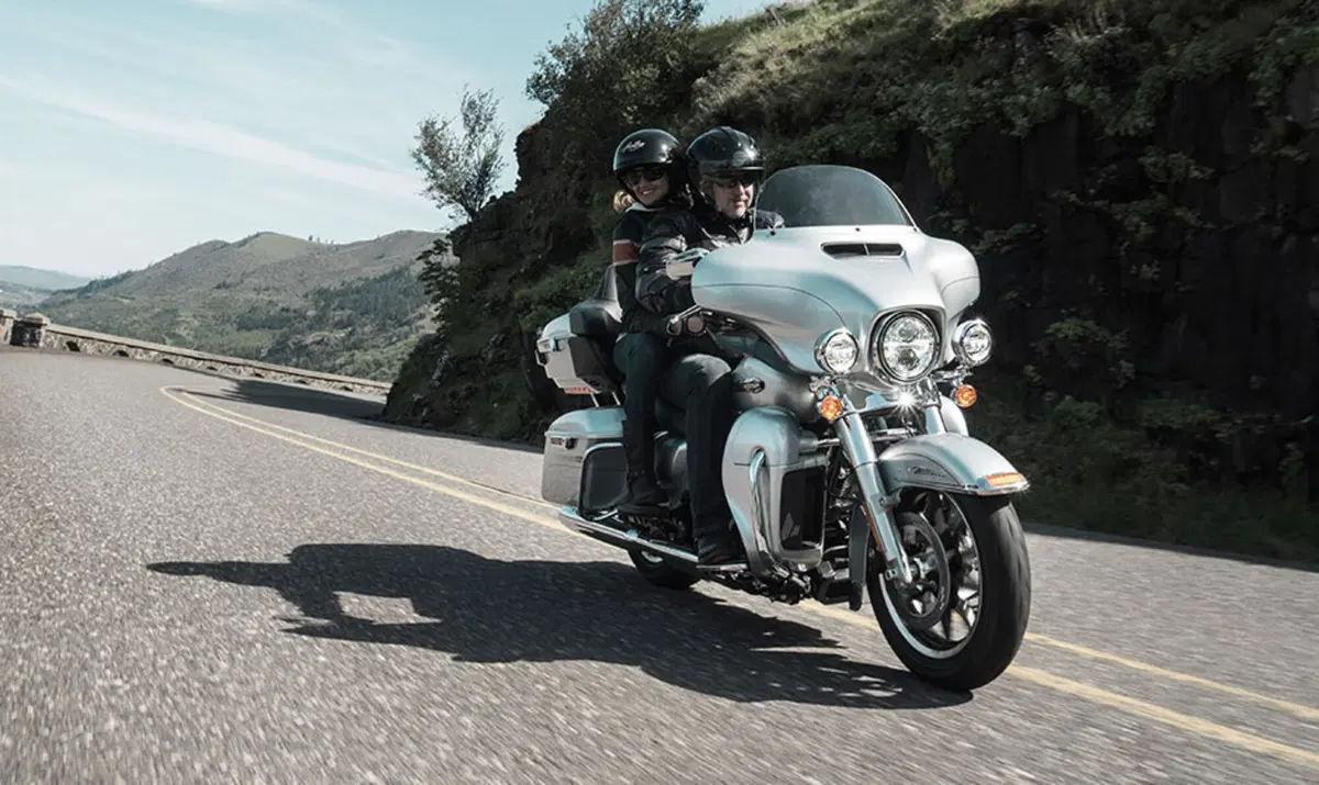 Harley-Davidson Touring 1690 Electra Glide Ultra Classic (2014 - 16) - FLHTCU (13)