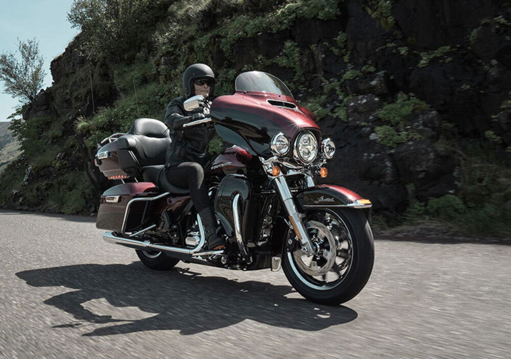 Harley-Davidson 1690 Electra Glide Ultra Limited (2014 - 15) - FLHTK (4)