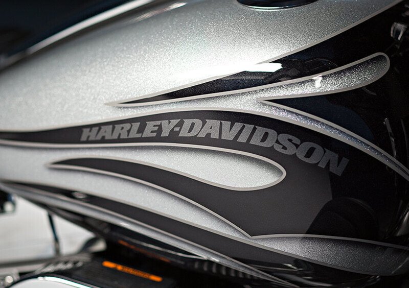 Harley-Davidson CVO - Custom Vehicle Operations 1800 Street Glide (2014 - 15) - FLHXSE
