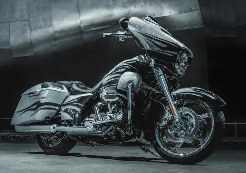 Harley-Davidson 1800 Street Glide (2014 - 15) - FLHXSE