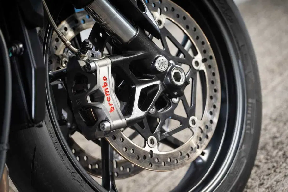 Triumph Street Triple R/RS: si è spenta la fiamma?