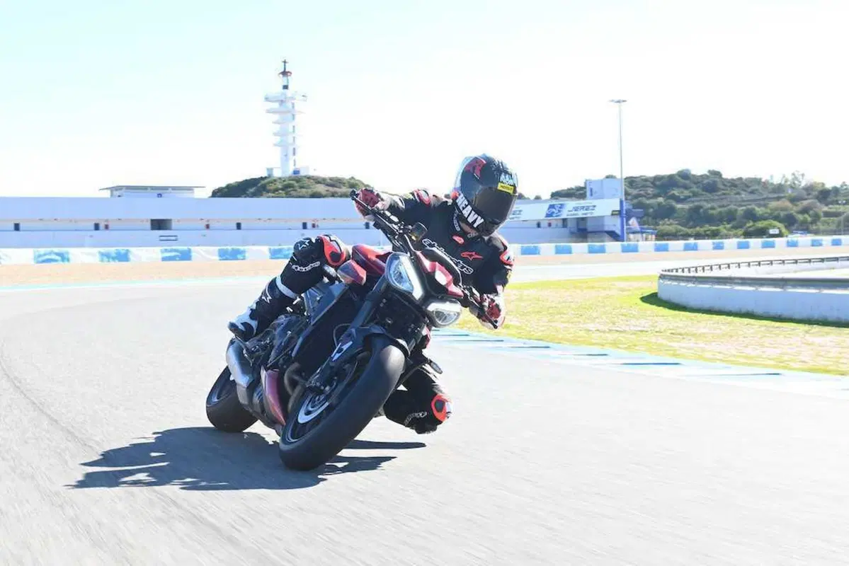 Triumph Street Triple R/RS: si è spenta la fiamma?