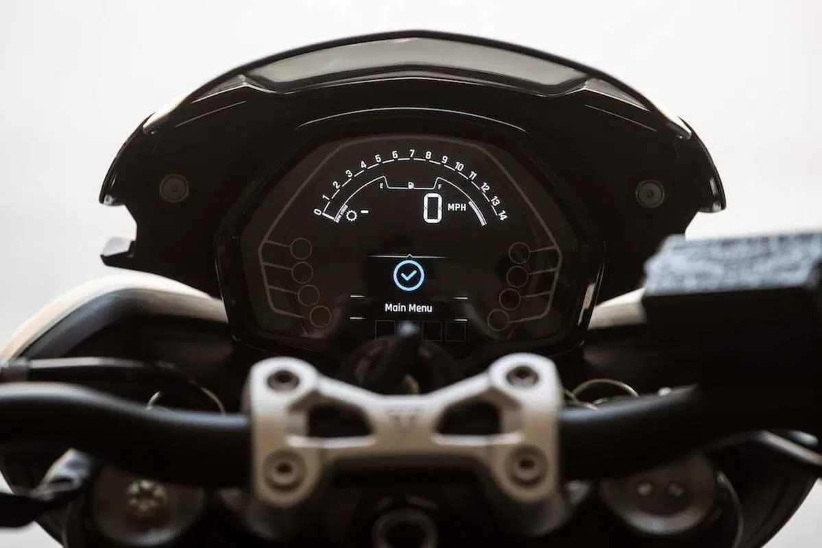 Triumph Street Triple R/RS: si è spenta la fiamma? (15)