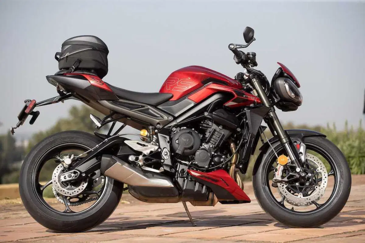 Triumph Street Triple R/RS: si è spenta la fiamma? (16)
