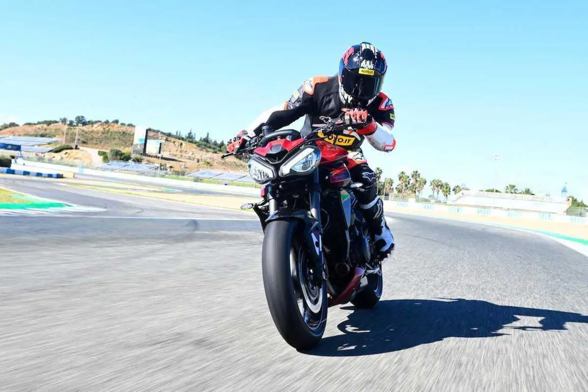 Triumph Street Triple R/RS: la solita secchiona! (2)