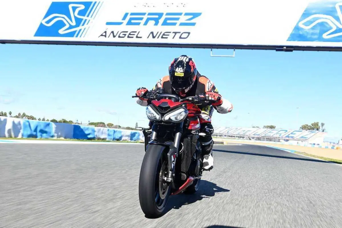 Triumph Street Triple R/RS: la solita secchiona! (3)
