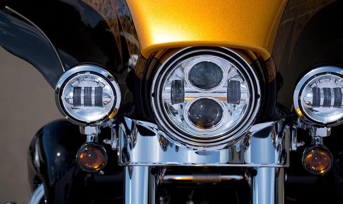 Harley-Davidson CVO - Custom Vehicle Operations 1800 Ultra Limited (2014 - 16) (6)