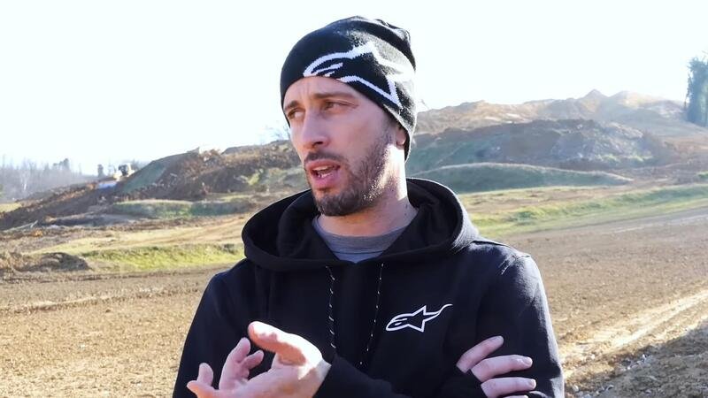 Andrea Dovizioso racconta i primi lavori nella sua pista di motocross, ecco quando sar&agrave; pronta [VIDEO]