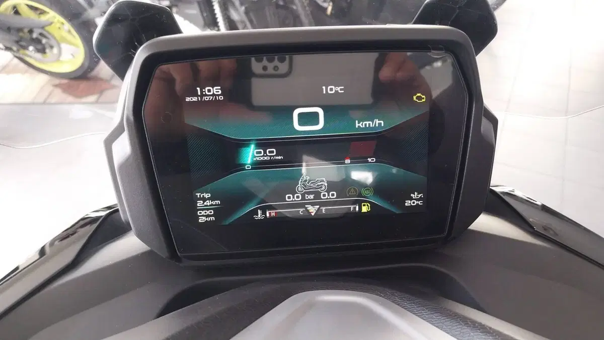 Voge Sfida SR4 (2022 - 24) (4)