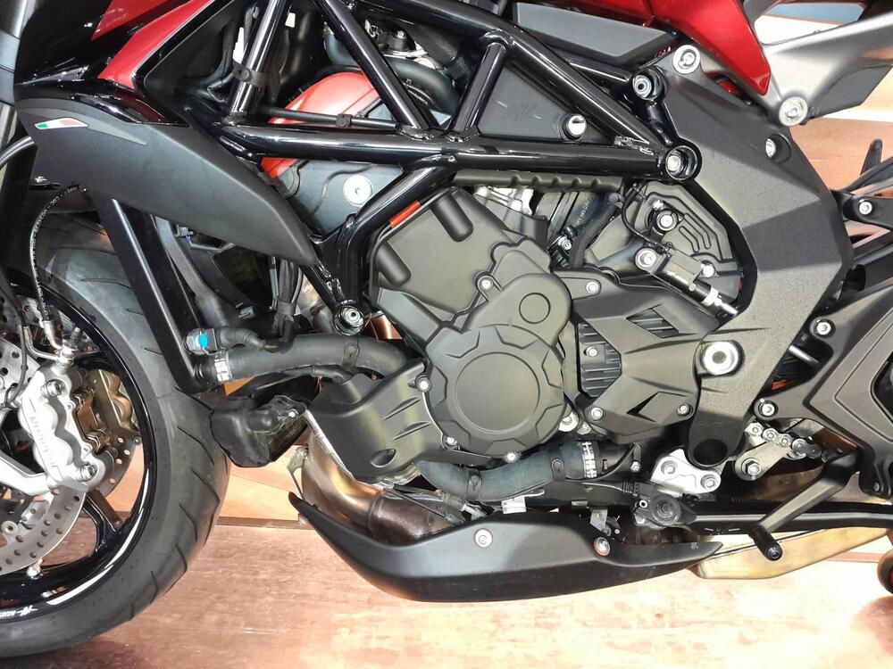 MV Agusta Brutale 800 RR (2021 - 24) (2)