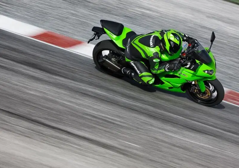 Kawasaki Ninja 600 ZX-6R Ninja 600 ZX-6R (2009 - 16) (4)