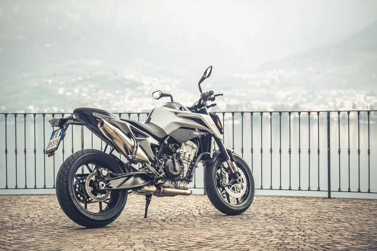 KTM 790 Duke 2023 TEST: torna e costa meno di 9.000 euro! Pro e contro dalla nostra prova (13)