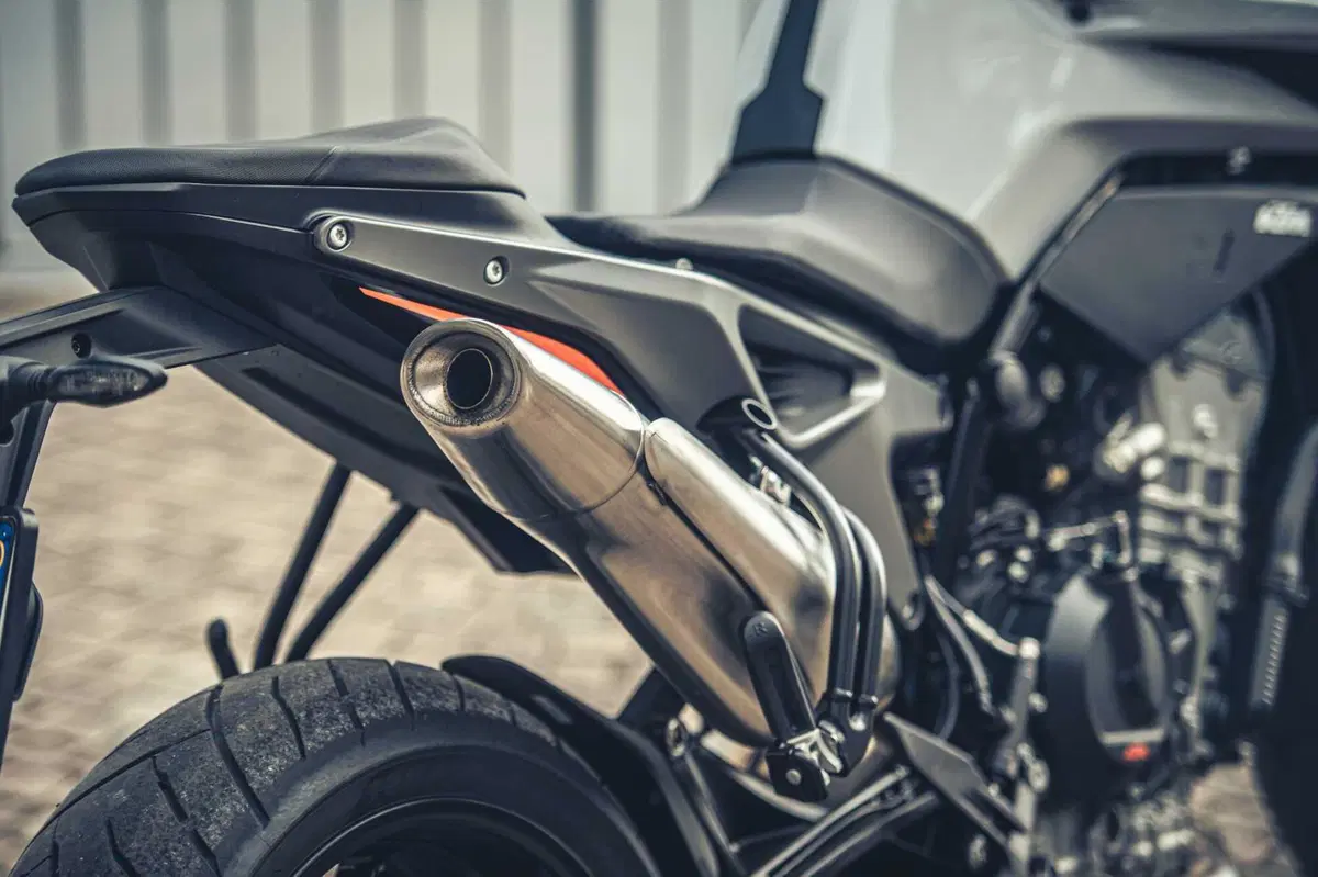 KTM 790 Duke 2023 TEST: torna e costa meno di 9.000 euro! Pro e contro dalla nostra prova (20)