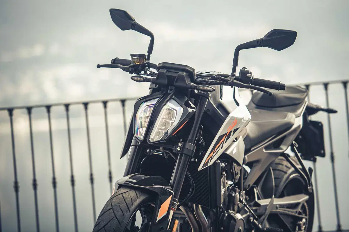 KTM 790 Duke 2023 TEST: torna e costa meno di 9.000 euro! Pro e contro dalla nostra prova (22)