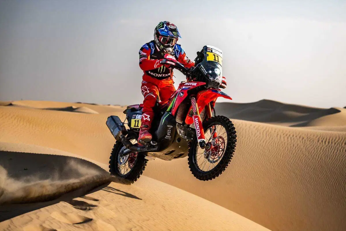 ADDC23. Tappa 1. Quintanilla, Honda, e Al-Attiyah, Toyota, Bis (5)